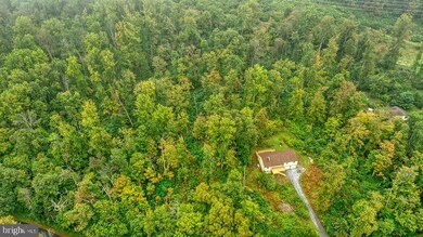 208 Witmer Rd, Reinholds, PA 17569 - photo 4