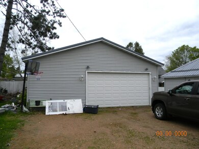 805 5th St, Mattoon, WI 54166 - photo 4