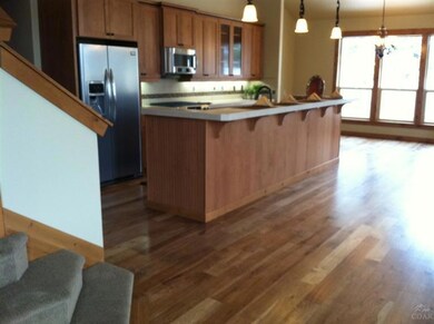 60830 Falcon Pointe Ln, Bend, OR 97702 - photo 3
