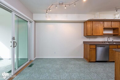 Kitchen and Dining_MAX-72172-SMALL