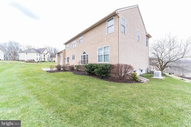 348 Sterling Ln, Downingtown, PA 19335 - photo 6