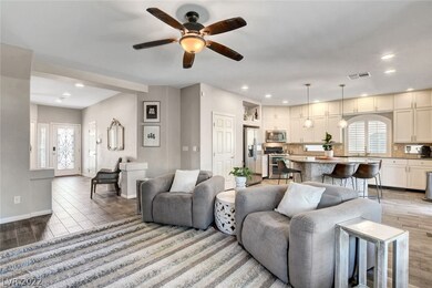 6167 Fielding Hills Rd, Las Vegas, NV 89118 - photo 3