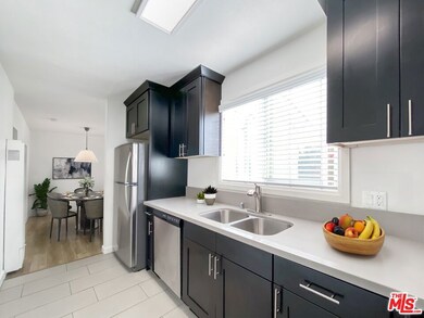 1446 S Cochran Ave unit 3, Los Angeles, CA 90019 - photo 5