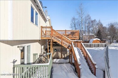 Exterior Back 20210219-DW-5766
