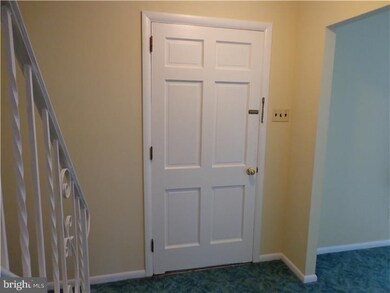 516 Crotzer Ave, Folcroft, PA 19032 - photo 5