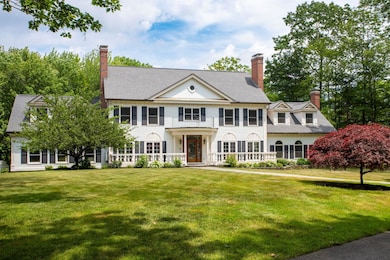 Welcome to 17 Pond Path, North Hampton, NH