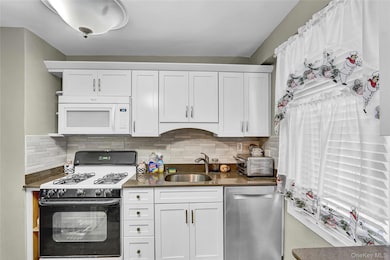 123-40 83rd Ave unit 6-D, Kew Gardens, NY 11415 - photo 5