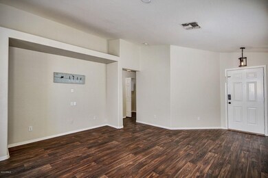 5 Entry Living