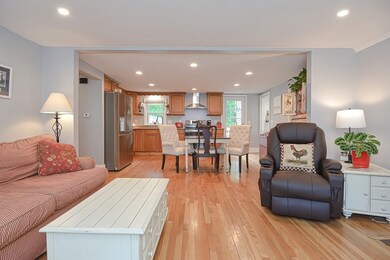 12 Walnut Ave, Franklin, MA 02038 - photo 6