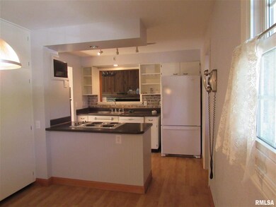 1535 Monterey Ct, Bettendorf, IA 52722 - photo 7