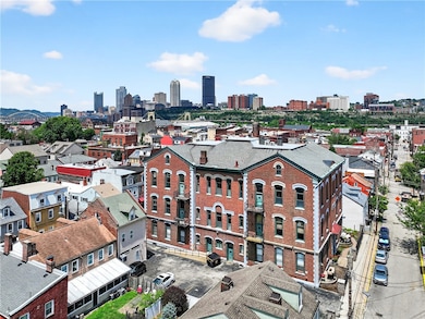 Heart of The South Side and walking distance to Do