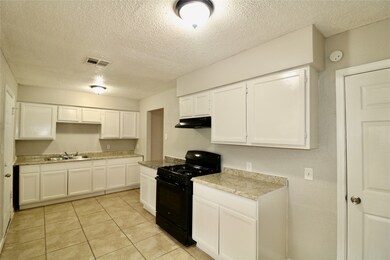 7221 Miley St, Houston, TX 77028 - photo 5