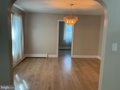 241 Fairview Rd, Crum Lynne, PA 19022 - photo 6