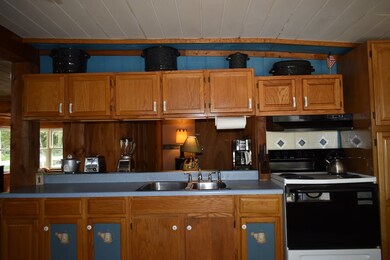 110 Charles Bancroft Hwy, Litchfield, NH 03052 - photo 6