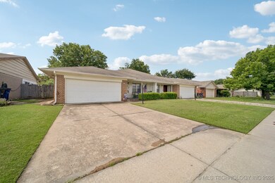 6920 E 46th Place unit 6922, Tulsa, OK 74145 - photo 4
