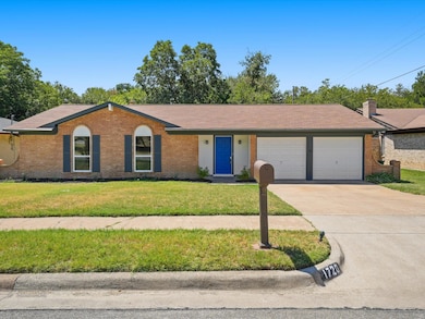 1720 Richmond Dr, Bedford, TX 76022 - photo 2