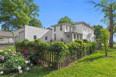 928 S Esplanade St, Leavenworth, KS 66048 - photo 6