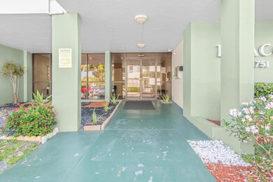 2751 Taft St unit 208, Hollywood, FL 33020 - photo 5