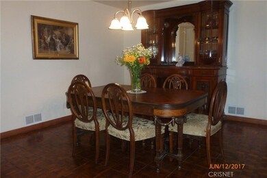 21796 Ybarra Rd, Woodland Hills, CA 91364 - photo 4