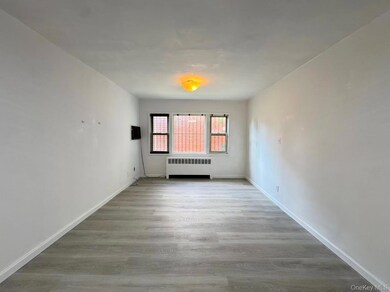 68-24 140th St unit A, Flushing, NY 11367 - photo 4