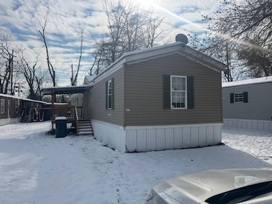 3120 W Chain of Rocks Rd unit 181, Granite City, IL 62040 - photo 2