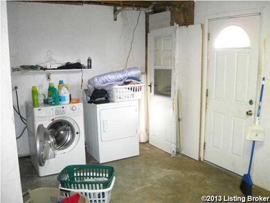 8801 Lantana Dr, Louisville, KY 40229 - photo 6