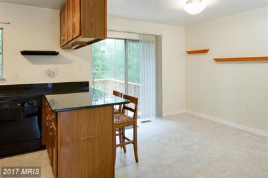 3307 Stone Heather Ct, Herndon, VA 20171 - photo 4