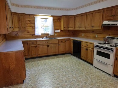 442 Davis Ave, Northfield, VT 05663 - photo 5