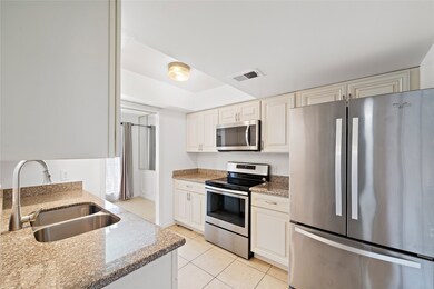 10302 Briar Forest Dr unit 273, Houston, TX 77042 - photo 7