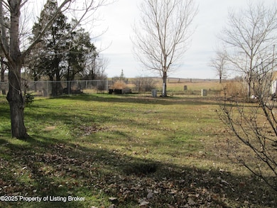 279 1st Ave NW, Beach, ND 58621 - photo 3