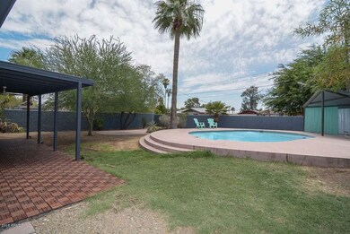 Pool-Patio