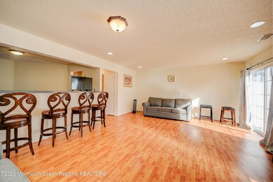 6-Main Living Area