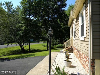 10610 Cobblestone Dr, Spotsylvania, VA 22553 - photo 2