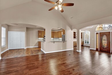 612 Persimmon Ct, Fredericksburg, TX 78624 - photo 2