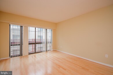 The Aurora Condominiums unit 909, Silver Spring, MD 20910 - photo 3