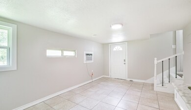 5017 Boicewood St unit 2, Houston, TX 77016 - photo 2