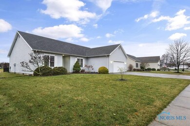 1241 E Lincoln St, Findlay, OH 45840 - photo 3