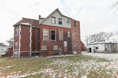 261 Chandler St, Detroit, MI 48202 - photo 3