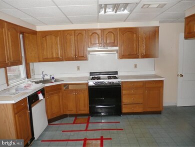 417 S 2nd St, Darby, PA 19023 - photo 6