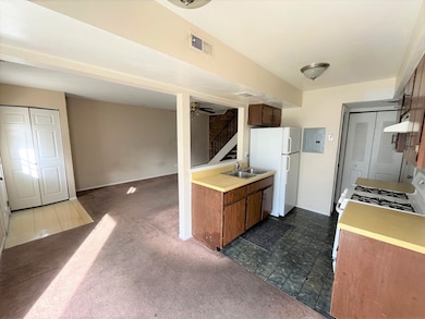 334 Joan Ct unit B, Bartlett, IL 60103 - photo 4