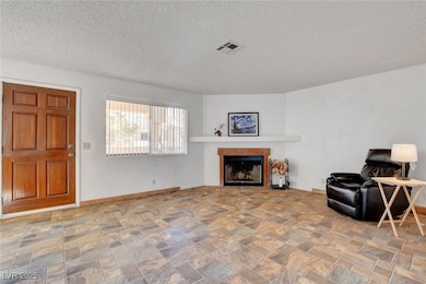 913 Sulphur Springs Ln unit 202, Las Vegas, NV 89128 - photo 3