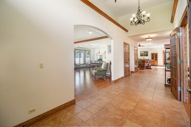 204 E Elm St, Wheaton, IL 60189 - photo 2