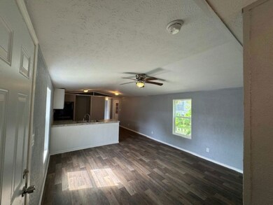 4522 W Loop 281 unit 32, Longview, TX 75604 - photo 3