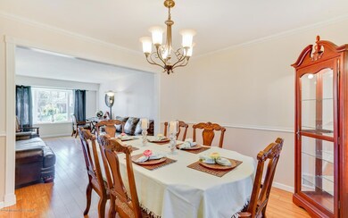 Beautiful Dining Room!