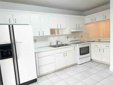 3810 SW 108th Ave unit 4, Miami, FL 33165 - photo 7