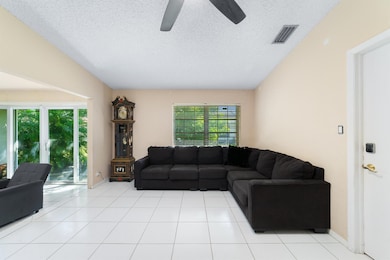 15979 Forsythia Cir, Delray Beach, FL 33484 - photo 5