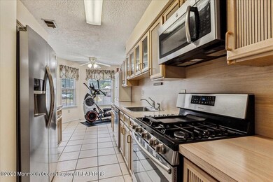 06-21 Seabreeze Square, Freehold, NJ-6