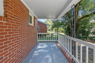 330 Richmond Dr, Fayetteville, NC 28304 - photo 4