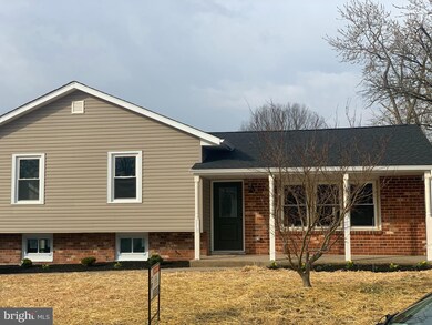 913 Linfield Rd, Newark, DE 19713 - photo 3