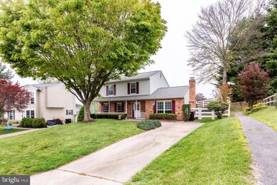 1686 Brimfield Cir, Sykesville, MD 21784 - photo 2